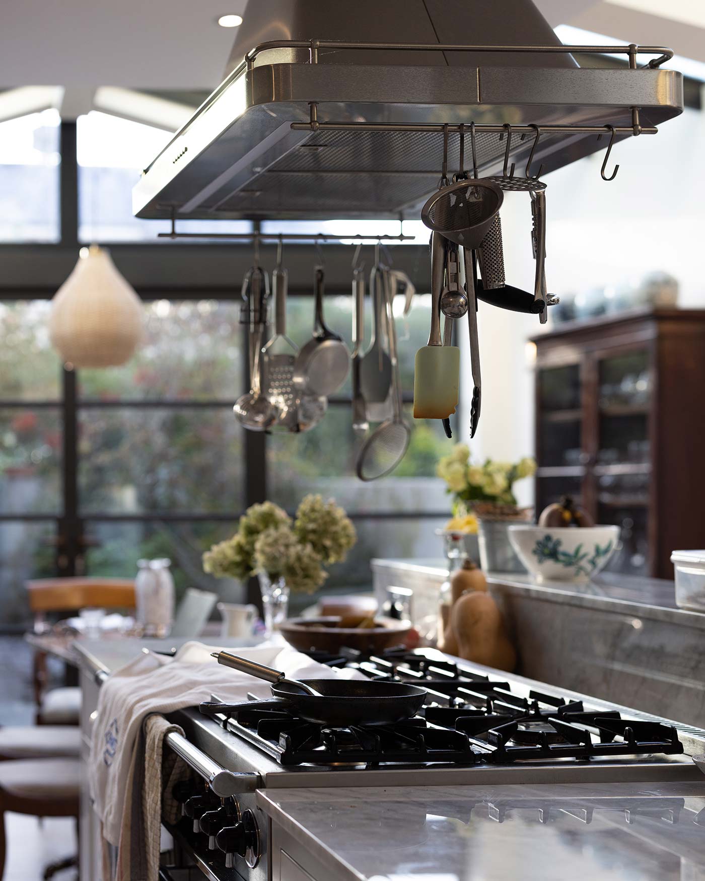 Treadgold Street Really Long Header